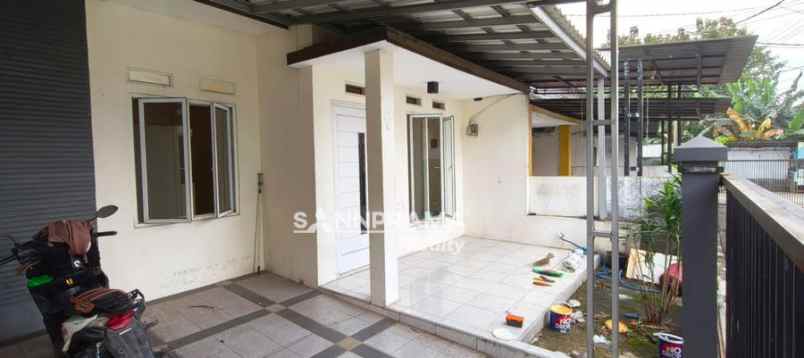 rumah siap huni dalam mini cluster mampang depok rosit