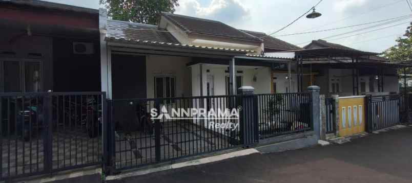 rumah siap huni dalam mini cluster mampang depok rosit