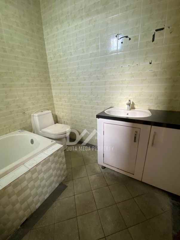 rumah siap huni dan bisa buat usaha di nusaloka bsd