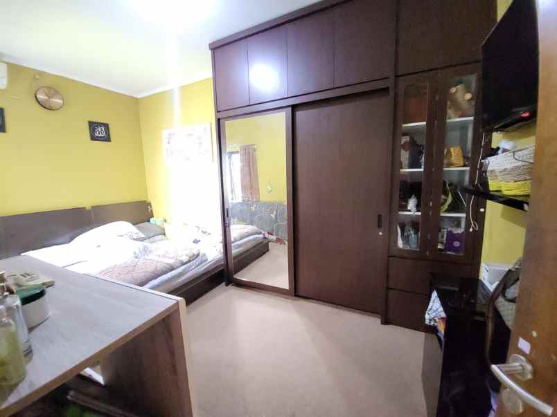rumah siap huni di cluster aralia harapan indah bekasi