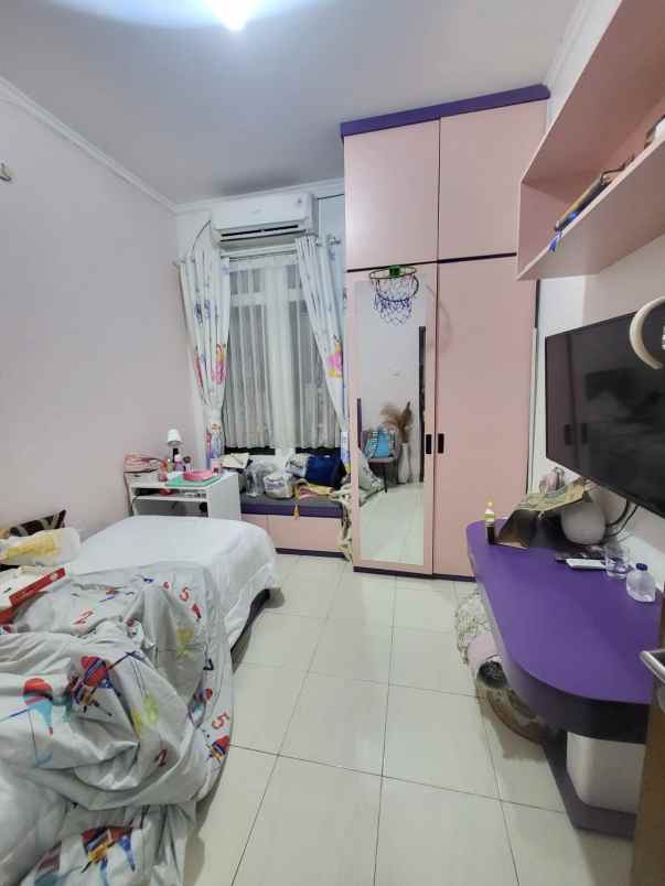 rumah siap huni di cluster aralia harapan indah bekasi