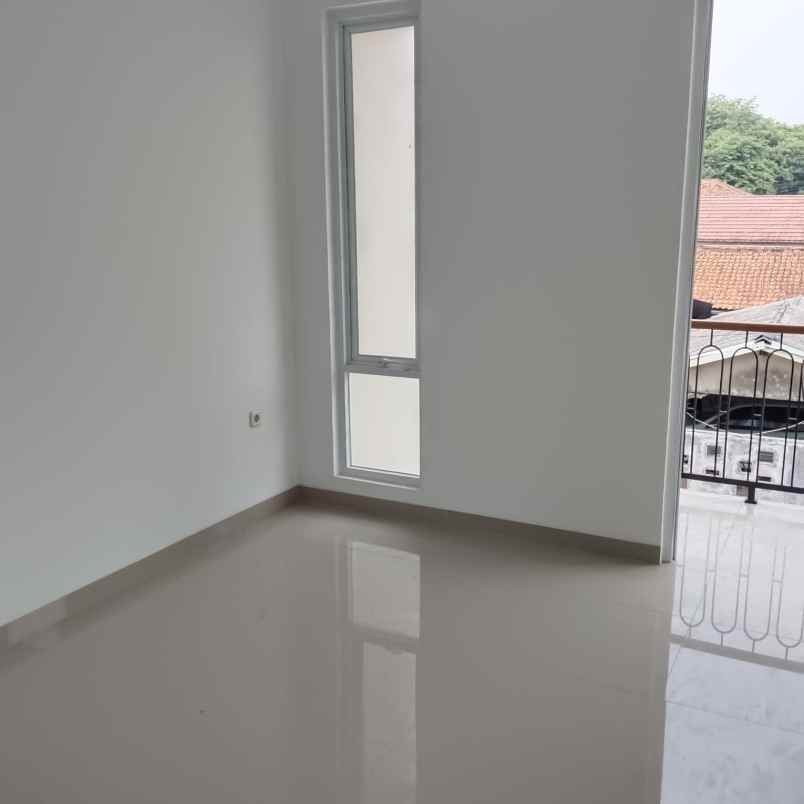 rumah siap huni di pamulang dekat rs permata