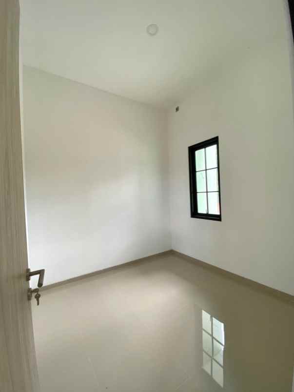 rumah siap huni lokasi di joyo agung kota malang