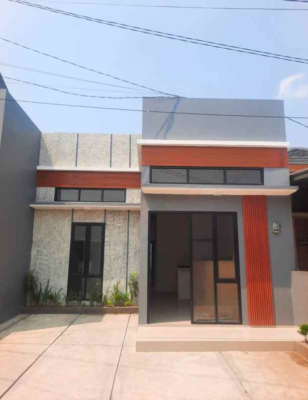 rumah siap huni lokasi strategis di pondok petir depok