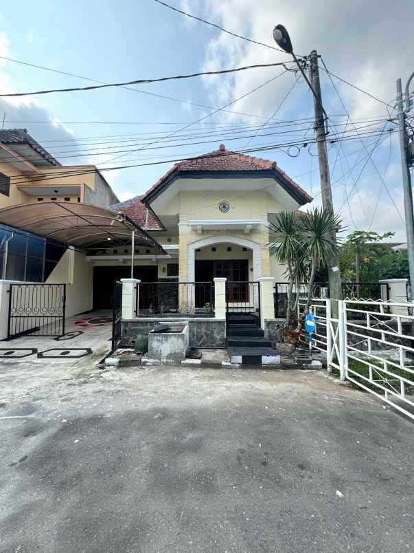 rumah siap huni posisi hook lokasi perum taman sulfat