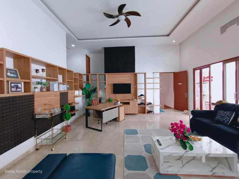 rumah siap huni semi furnished area joglo jakbar