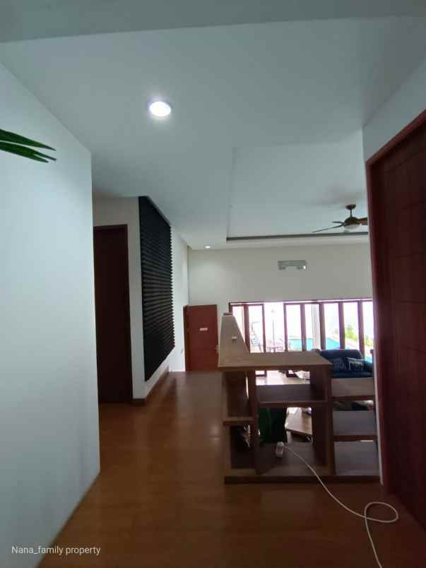 rumah siap huni semi furnished area joglo jakbar