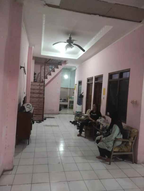 rumah srondol wetan banyumanik semarang