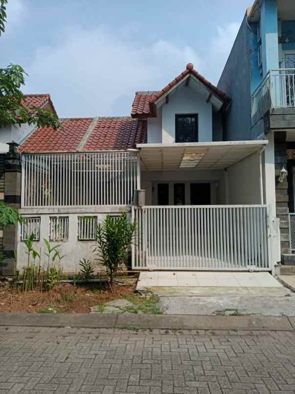 Rumah Cantik Rapi Terawat Siap Huni Di Talaga Bestari Tangerang