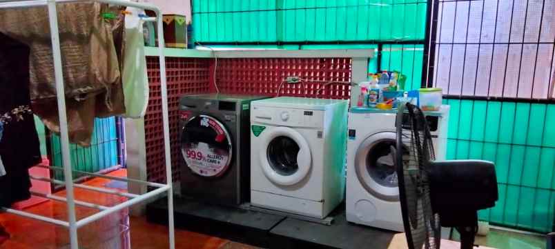 rumah usaha sidoarjo hanya 300m dr alun2 kota nego