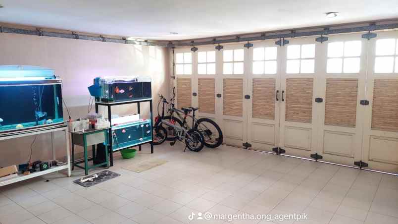 rumah venice pik view barat laut