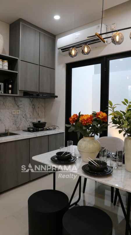 synthesis huis tipe fika cijantung jakarta timur rn