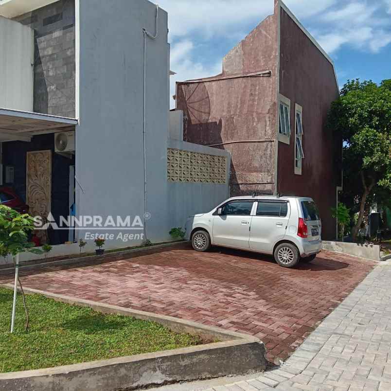 townhouse bali pamulang 2 lantai 800 jutaan rn prdce