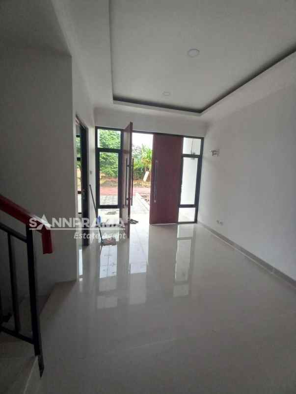 townhouse bali pamulang 2 lantai 800 jutaan rn prdce