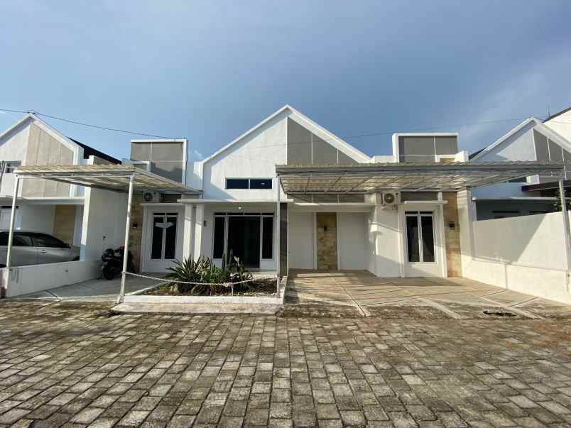 turun harga dari 800 juta menjadi 730 juta