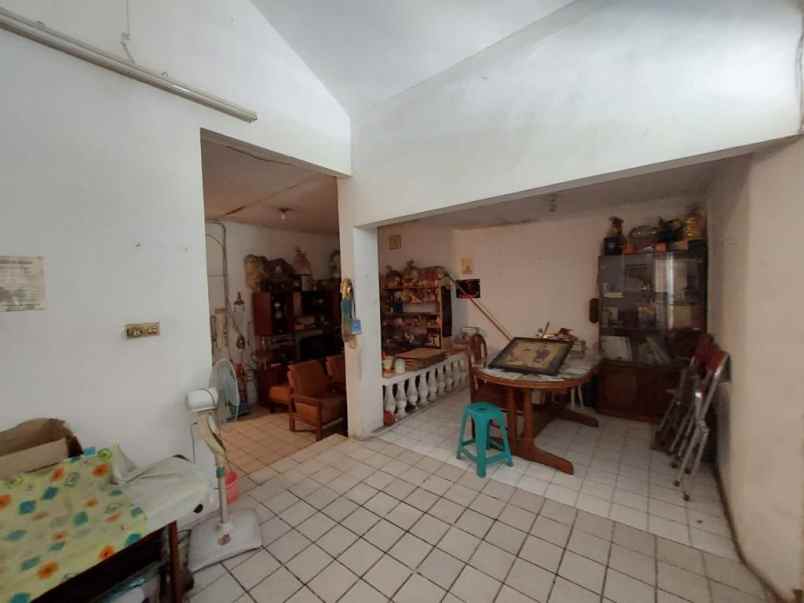 turun harga dijual rumah hitung tanah di perum kebraon