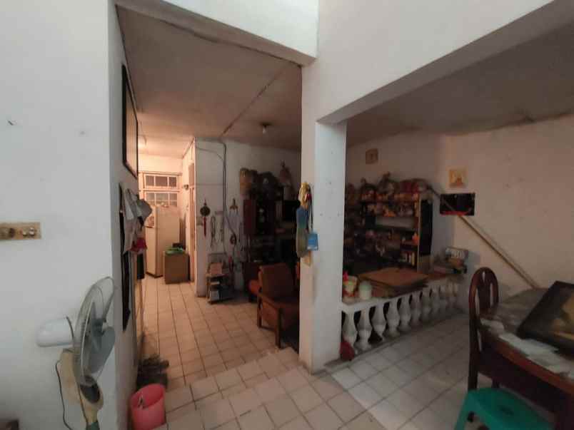 turun harga dijual rumah hitung tanah di perum kebraon