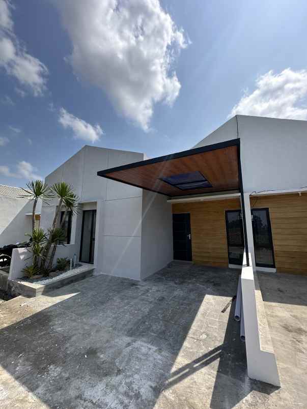 villa camelia indah antirogo jember