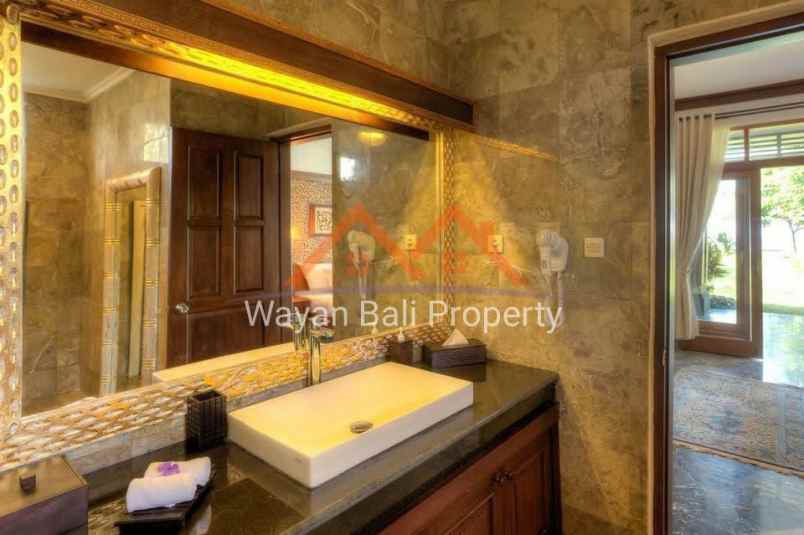 villa jalan pantai ketewel