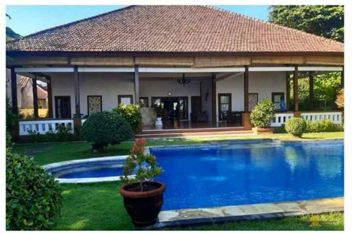 villa karangasem bali