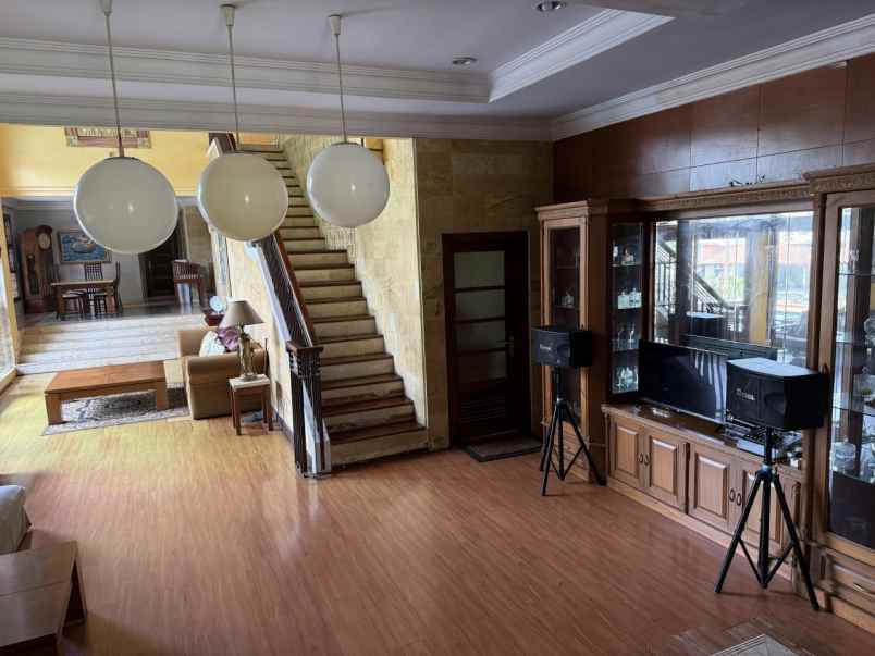 villa mewah di gadog ciawi puncak bogor