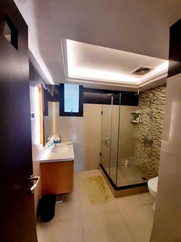 apartemen mewah lokasi strategis dekat senayan
