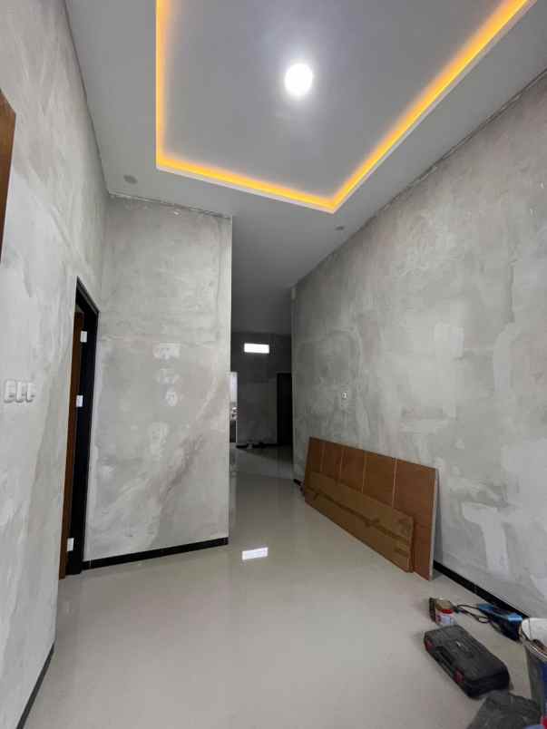 darmo indah selatan baru gress