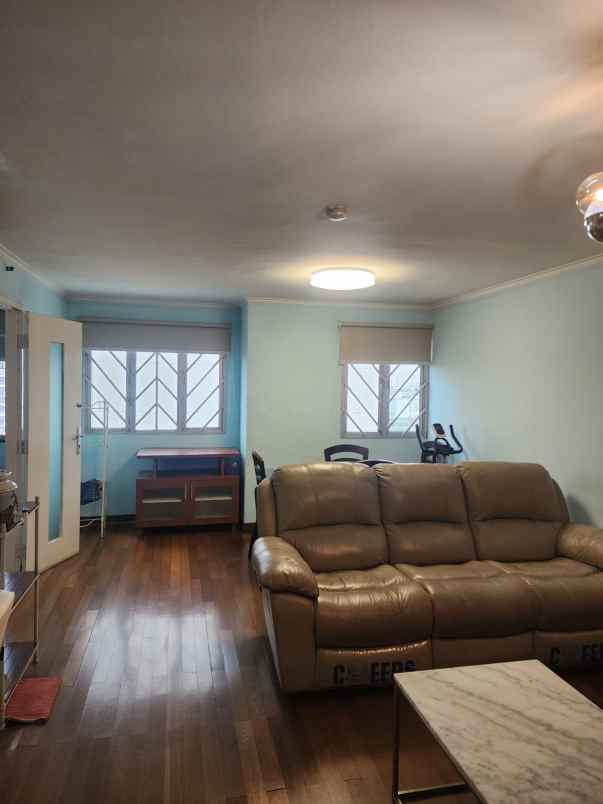 dijual apartemen apartemen wisma gading