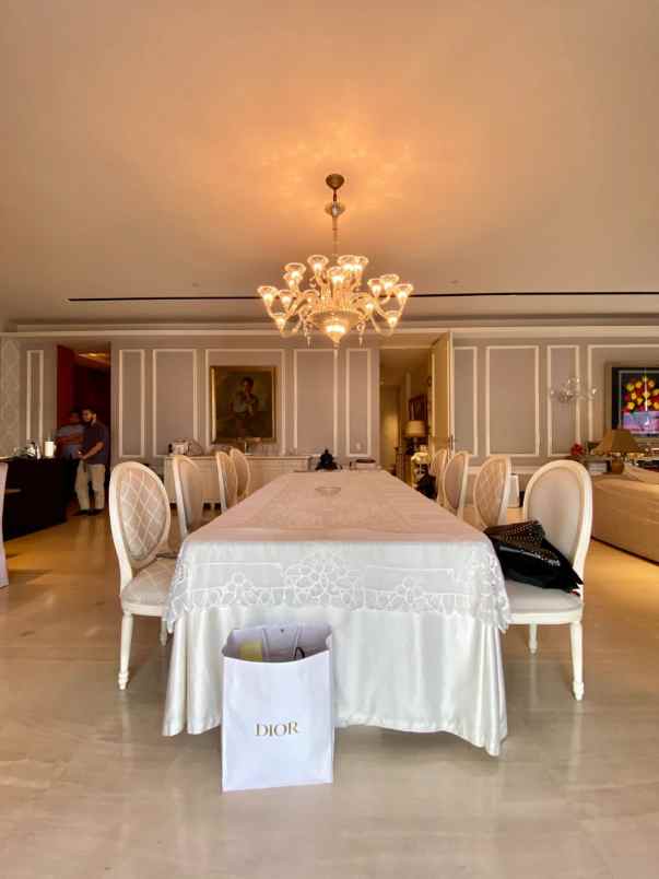 dijual apartemen darmawangsa