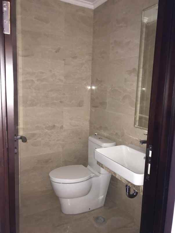 dijual apartemen jalan cikini raya