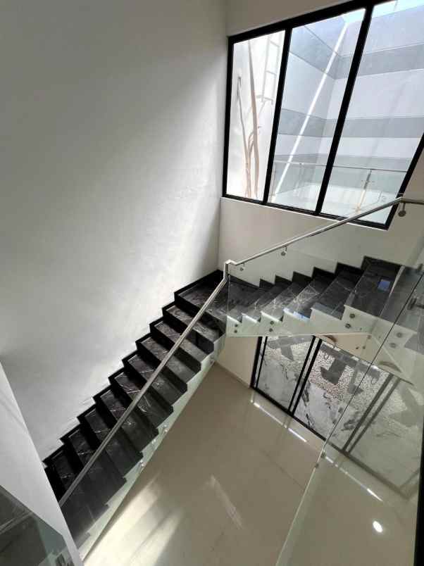 dijual cepat bu rumah baru gress ready
