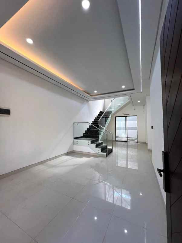 dijual cepat bu rumah baru gress ready