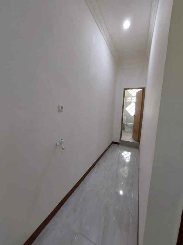 dijual cepat rumah baru di taman harapan baru bekasi