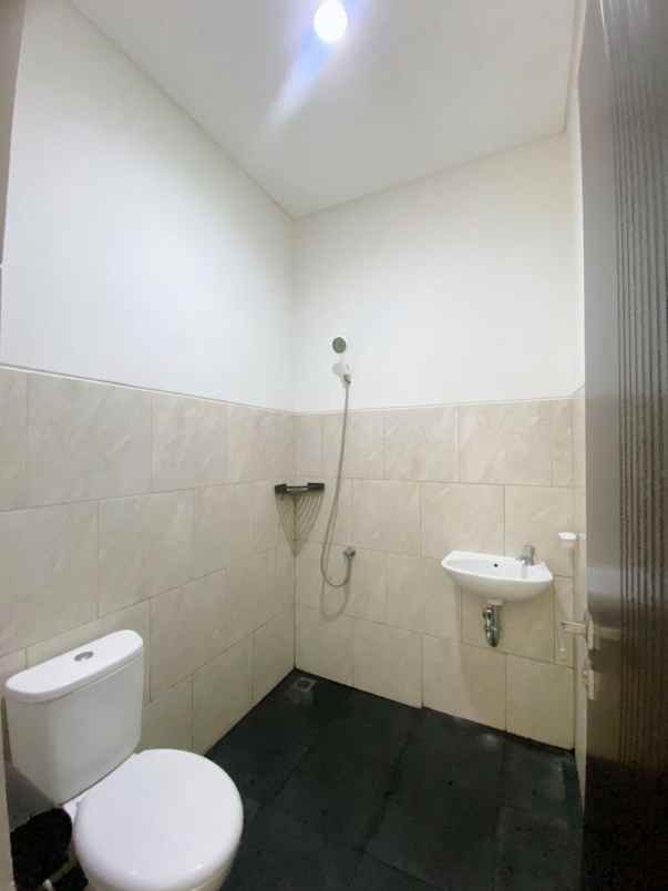 dijual cepat rumah di golden cikeas