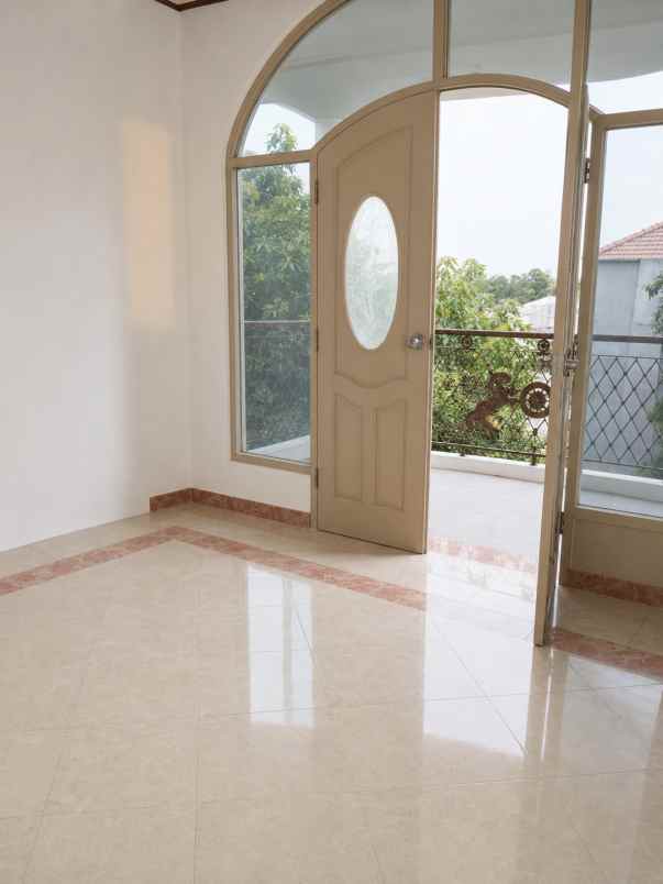 dijual cepat rumah mewah gaya eropa di cibinong bogor