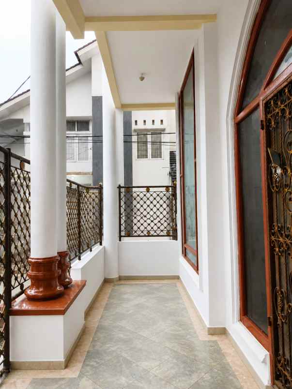 dijual cepat rumah mewah gaya eropa di cibinong bogor