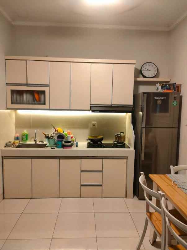 dijual cepat rumah murah diolive summarecon bekasi