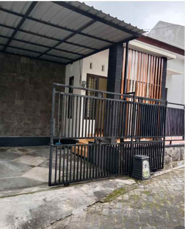 dijual cepat rumah siap huni di saxophone malang