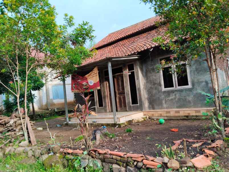 dijual cepat rumah tinggal