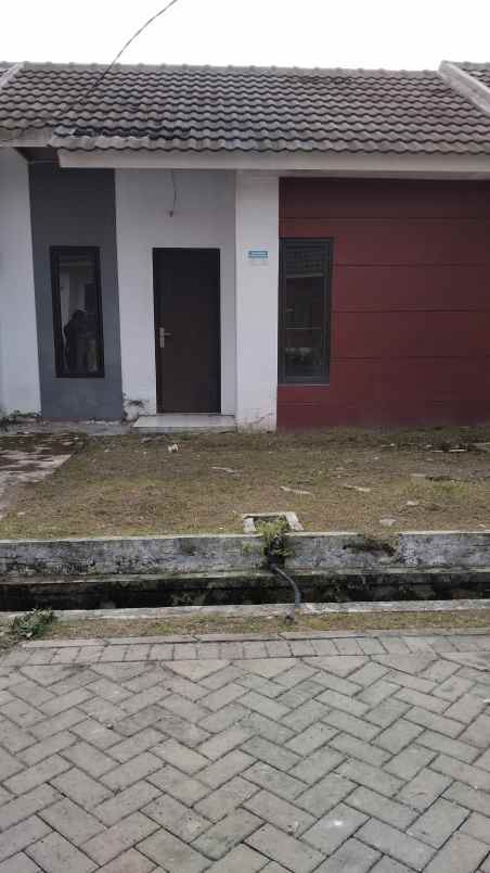 dijual crpat rumah bu dekat stasiun maja