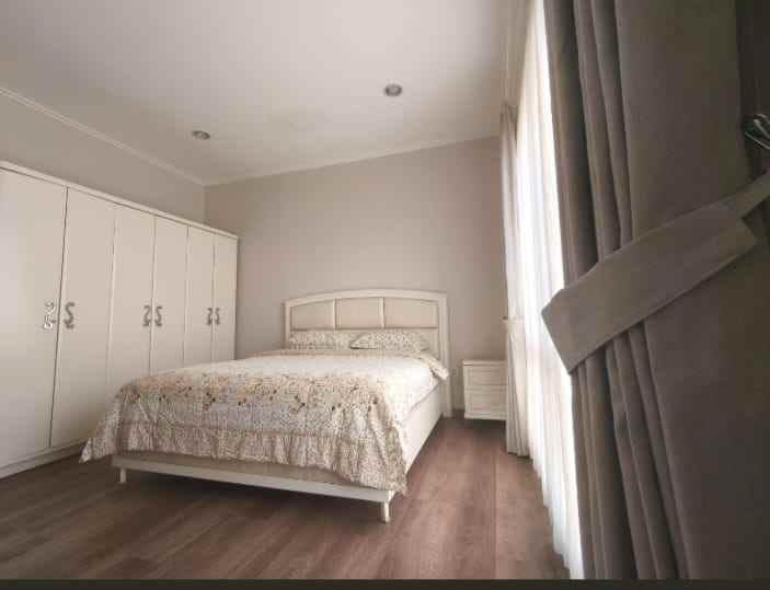 dijual disewakan rumah golf island pik 4 2 bedroom