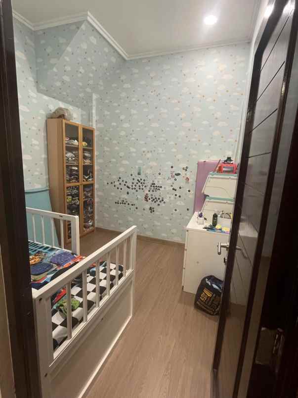 dijual disewakan rumah pik layar permai