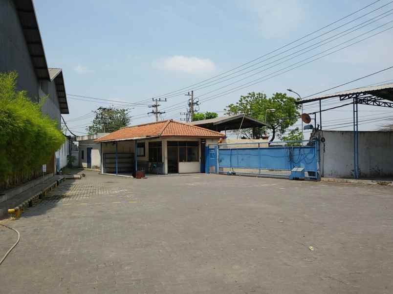 dijual gudang ex pabrik hitung tanah di legundi