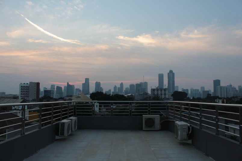 dijual kantor mewah tebet