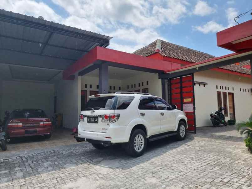 dijual kost bareng kidul