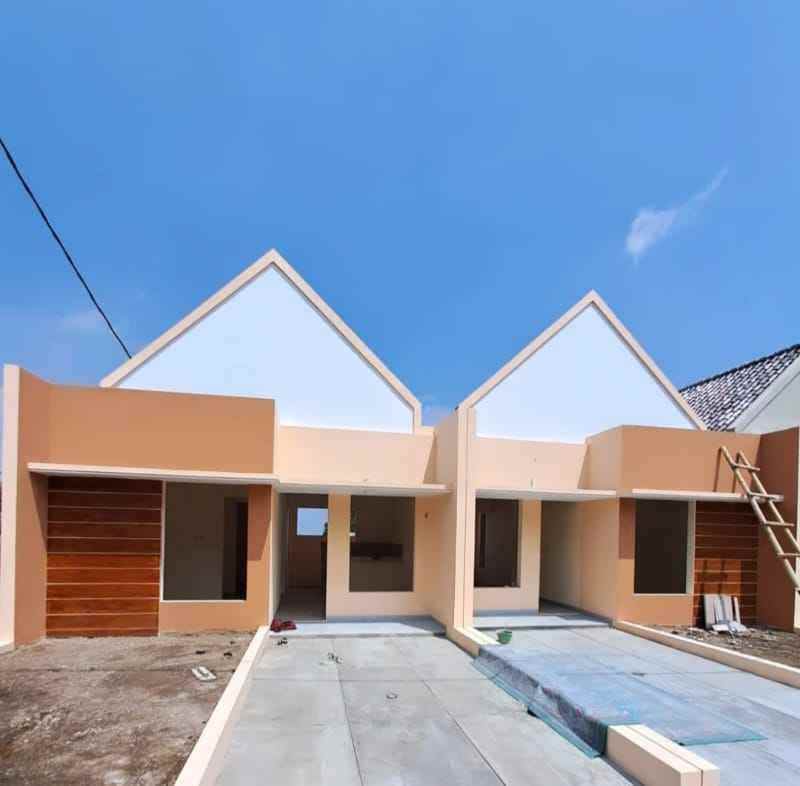 dijual kost jl cigugur ciwaruga bandung