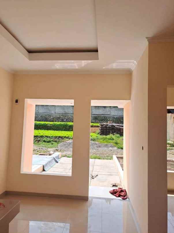 dijual kost jl cigugur ciwaruga bandung