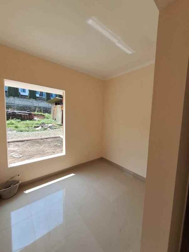 dijual kost jl cigugur ciwaruga bandung