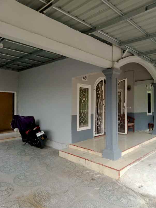 dijual kost jl garuda sakti