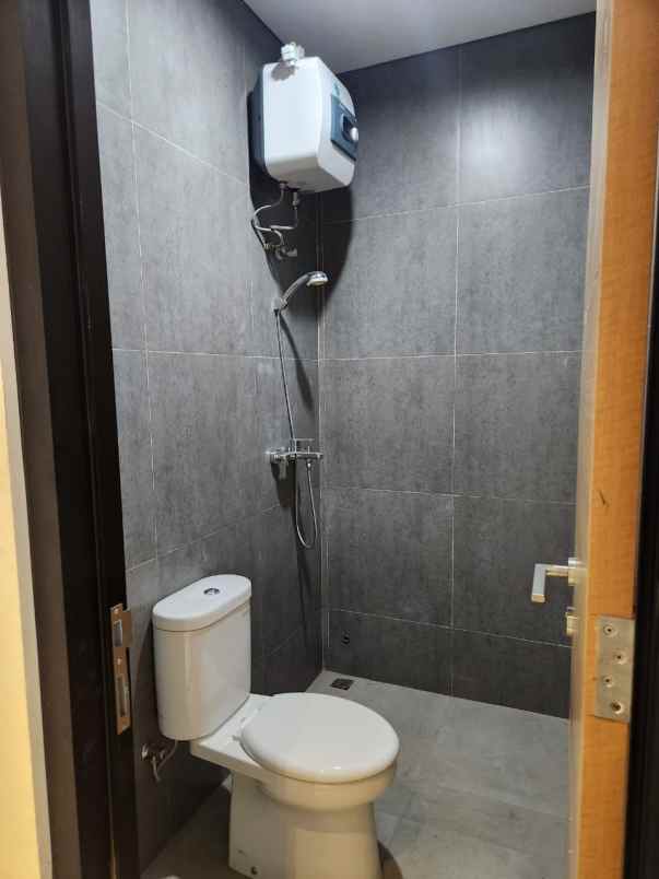 dijual kost menteng jakarta selatan